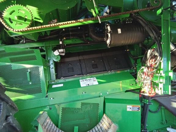 2023 John Deere S780 Combine