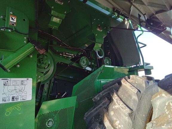 2023 John Deere S780 Combine