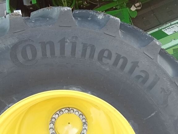 2023 John Deere S780 Combine