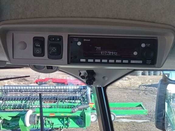 2023 John Deere S780 Combine