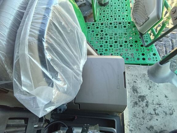 2023 John Deere S780 Combine