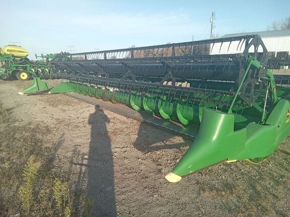 2009 John Deere 630F Header Combine