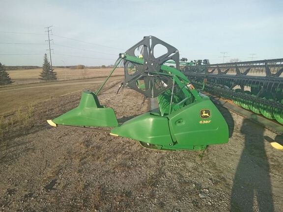 2009 John Deere 630F Header Combine