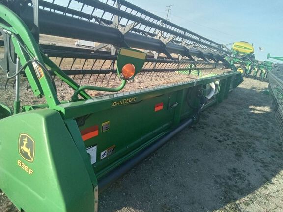 2009 John Deere 630F Header Combine