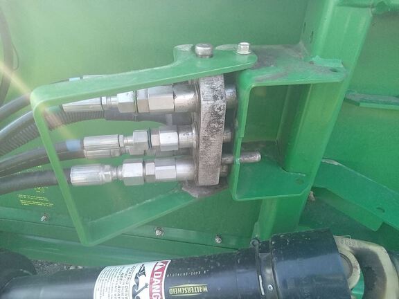 2009 John Deere 630F Header Combine