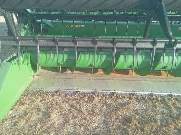 2009 John Deere 630F Header Combine