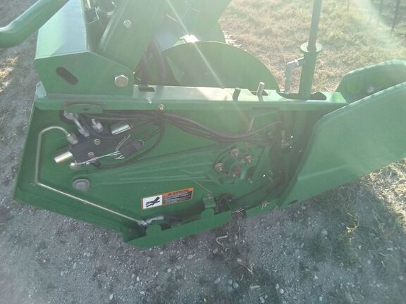 2009 John Deere 630F Header Combine