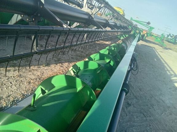 2009 John Deere 635F Header Combine