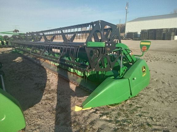 2009 John Deere 635F Header Combine