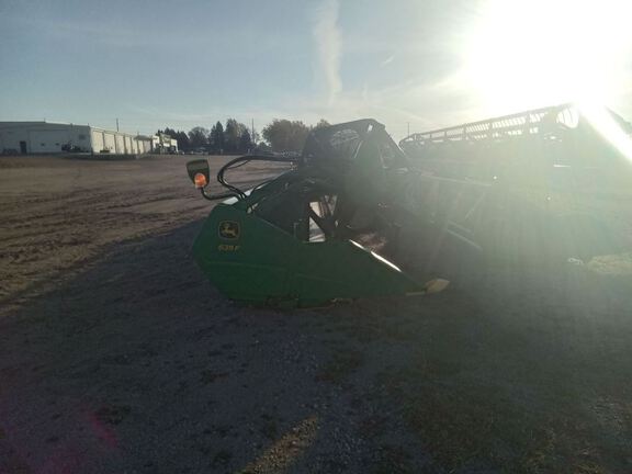 2009 John Deere 635F Header Combine