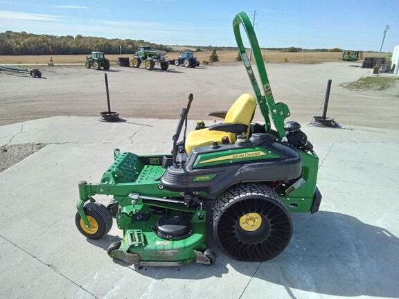 2017 John Deere Z930R Mower/Zero Turn