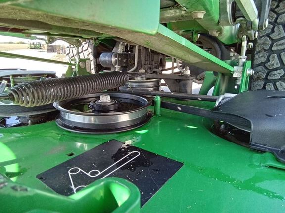 2017 John Deere Z930R Mower/Zero Turn