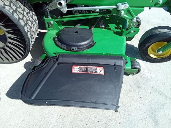 2017 John Deere Z930R Mower/Zero Turn