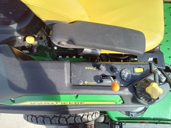 2017 John Deere Z930R Mower/Zero Turn