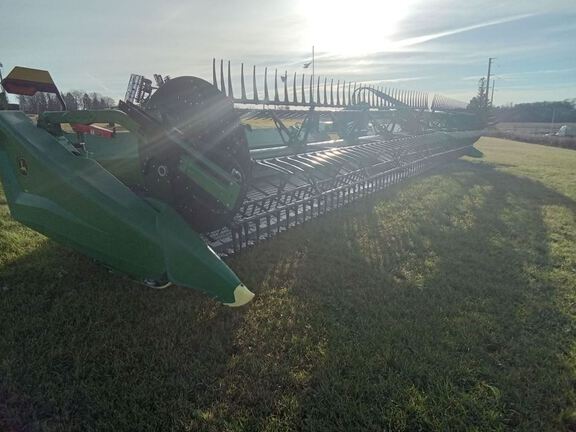 2023 John Deere HD40F Header Combine