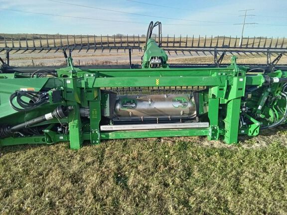 2023 John Deere HD40F Header Combine