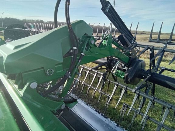 2023 John Deere HD40F Header Combine