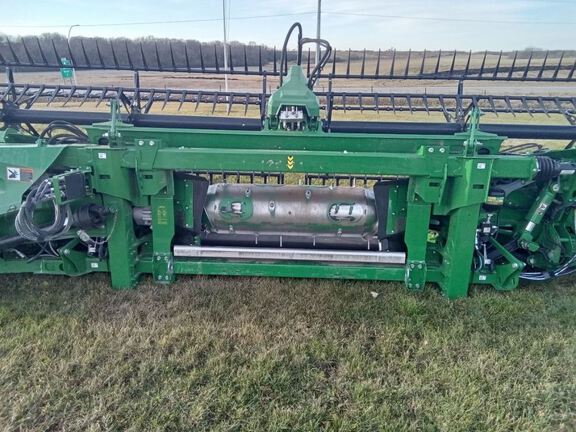 2023 John Deere HD40F Header Combine