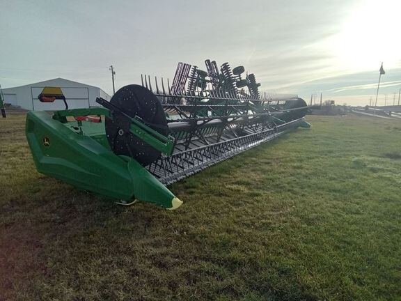 2023 John Deere HD40F Header Combine