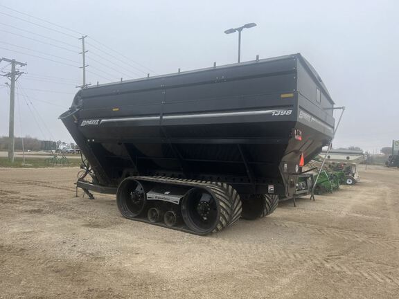 2023 Brent 1398 Grain Cart