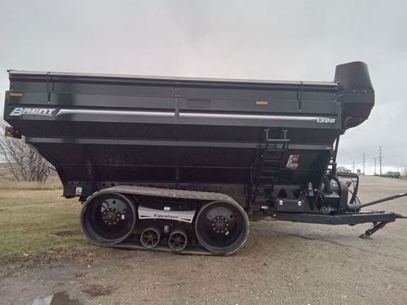 2023 Brent 1398 Grain Cart