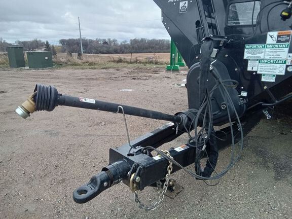 2023 Brent 1398 Grain Cart