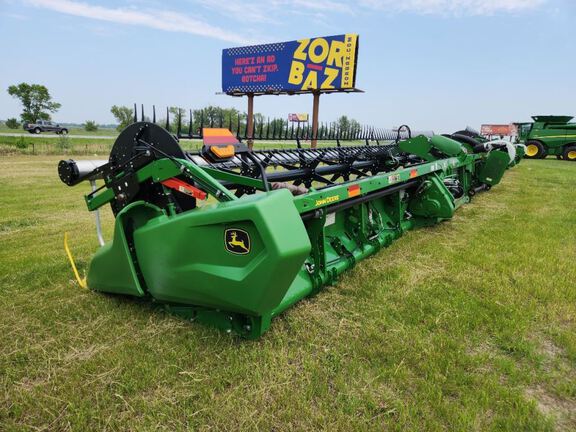 2024 John Deere RD40F Header Combine