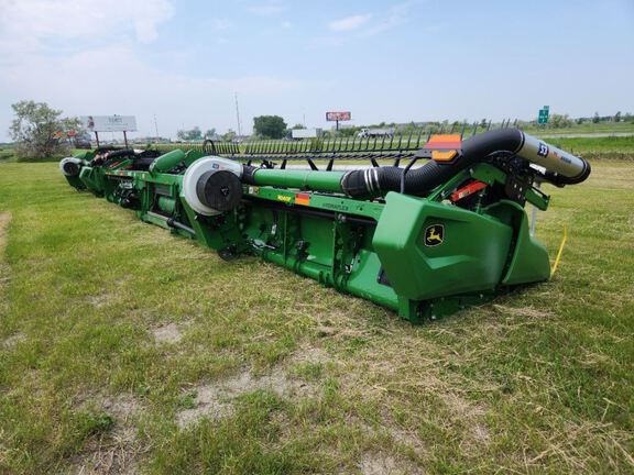 2024 John Deere RD40F Header Combine
