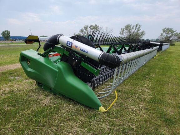 2024 John Deere RD40F Header Combine