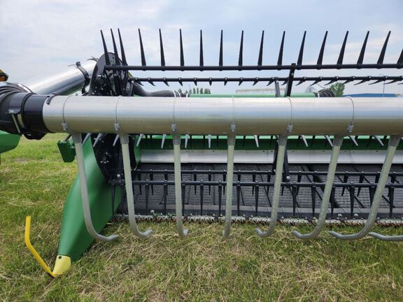 2024 John Deere RD40F Header Combine