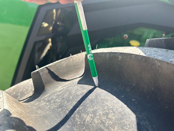 2024 John Deere 8R 230 Tractor