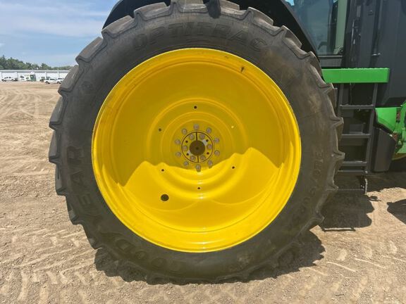 2024 John Deere 8R 230 Tractor