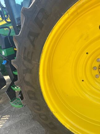 2024 John Deere 8R 230 Tractor