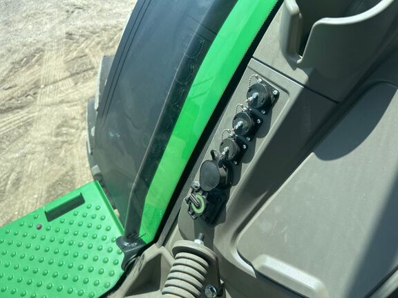 2024 John Deere 8R 230 Tractor