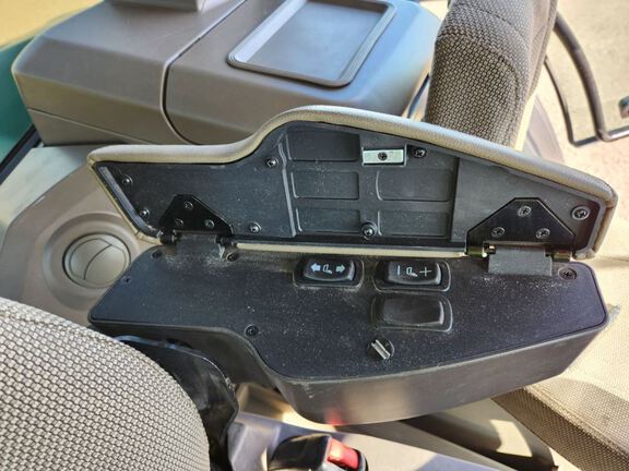 2024 John Deere 8R 340 Tractor