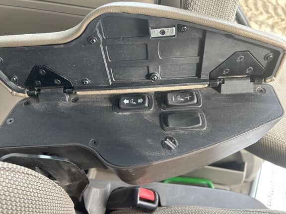 2024 John Deere 8R 340 Tractor