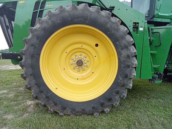 2023 John Deere 9R 440 Tractor 4WD