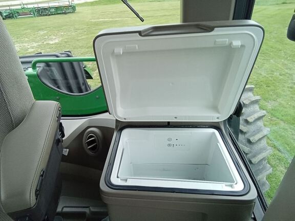 2023 John Deere 9R 440 Tractor 4WD