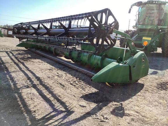 2004 John Deere 625F Header Combine