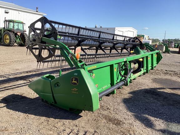 2004 John Deere 625F Header Combine