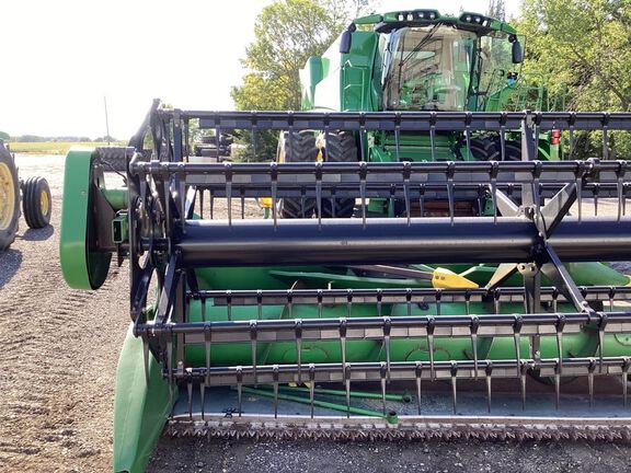 2004 John Deere 625F Header Combine