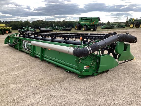 2009 John Deere 635F Header Combine