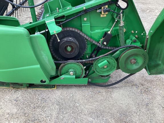 2009 John Deere 635F Header Combine