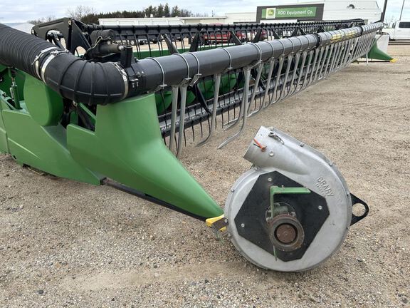 2009 John Deere 635F Header Combine