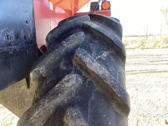 2018 Salford 8608 Applicator