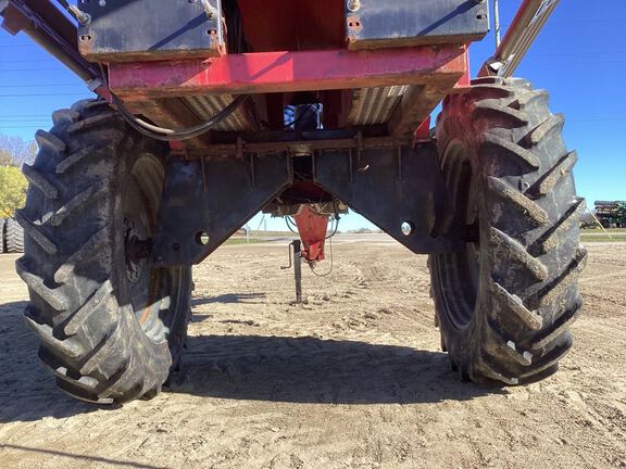 2018 Salford 8608 Applicator