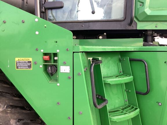 2023 John Deere 9RX 590 Tractor Rubber Track