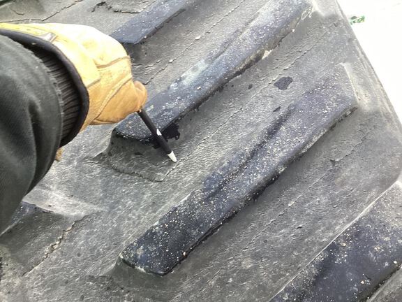 2023 John Deere 9RX 590 Tractor Rubber Track