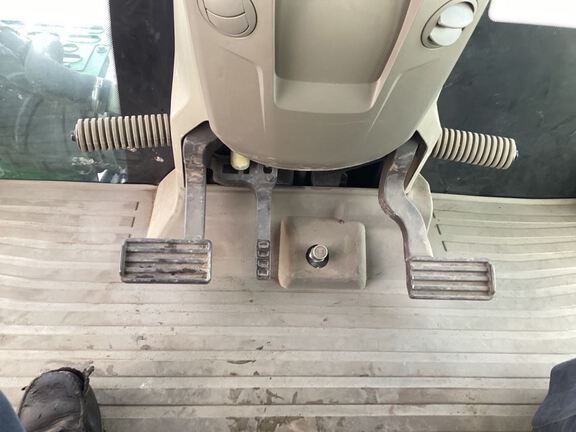 2023 John Deere 9RX 590 Tractor Rubber Track