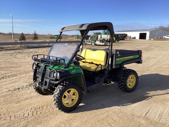 2013 John Deere 825I ATV